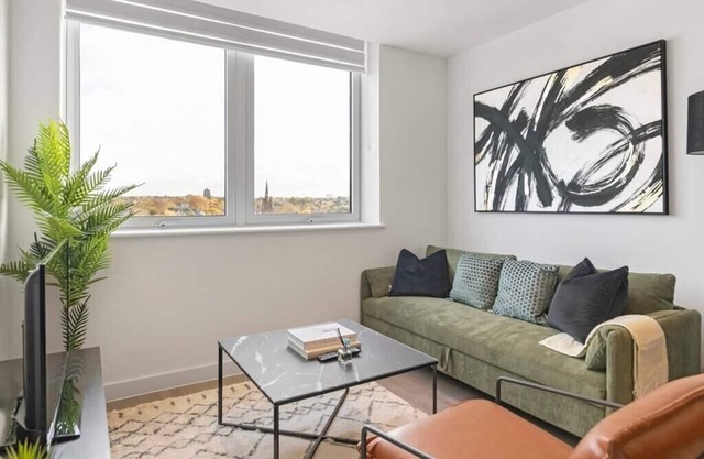 Sophisticated Living: 1-BR Flat in Beckenham