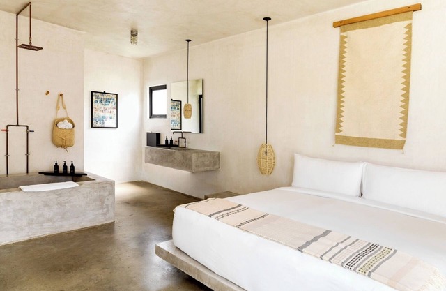 Sophisticated Escape with Pool, Rooftop & Cozy Ambiance