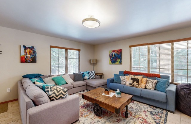 Sophisticated St. Moritz Condo with fireplace, expansive patio & mountain views