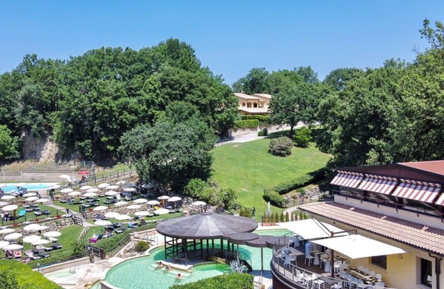 Sorano Spa Villa 6 beds