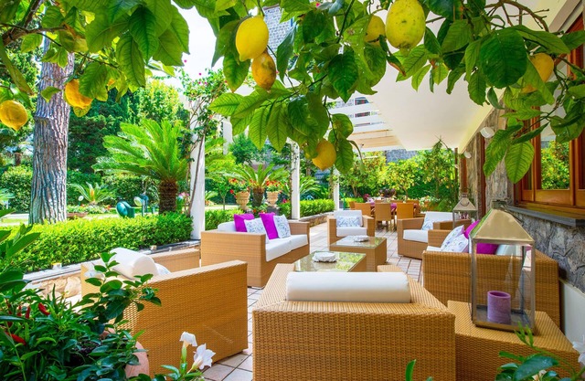 Sorrento villa rental