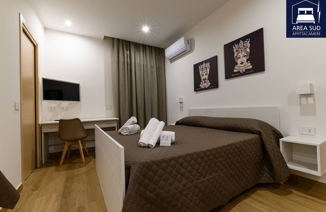 South Area Affittacamere (self check-in) Triple room with kitchen