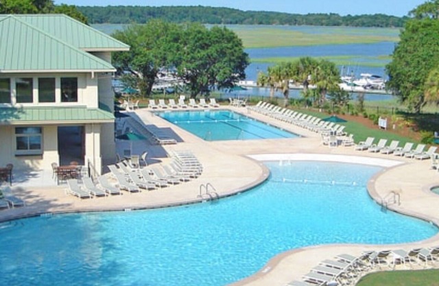 South Carolina Golf/Tennis/Pools/Marina/Beaches