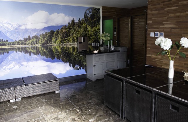 South East Sauna Modern and Luxurious 1-bedroom Guest House
