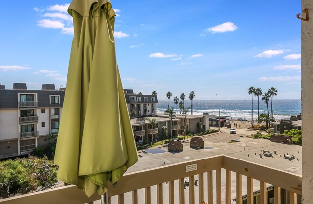 South Facing 2 bdrm condo- Super close to beach - C300 North Coast Village