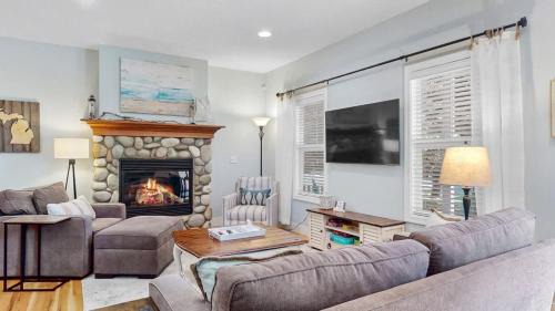 South Haven Cottage Near Van Buren State Park