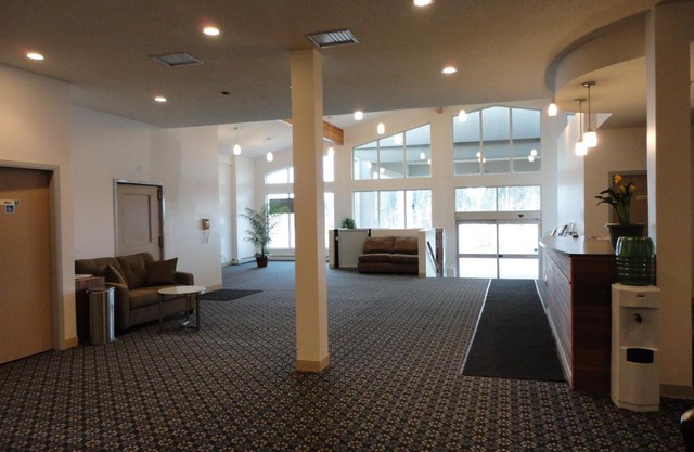 South Hill Motor Inn