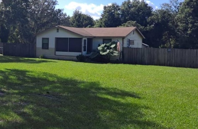 South Lakeland Home Big Yard