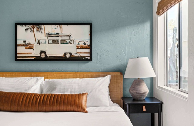 South Mission Beach Bungalow