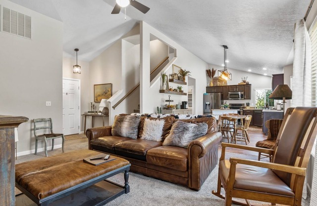 Southwestern Style Nampa 4 Bedroom Private Home Sleeps 16!