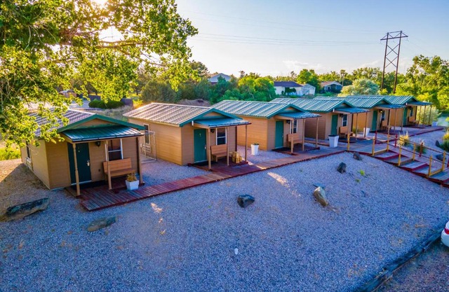 South Platte Cabins & Kennels