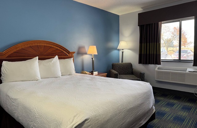 South Ridge Inn