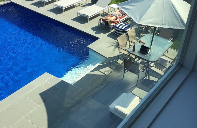 Neu renoviertes Southampton House / Pool
