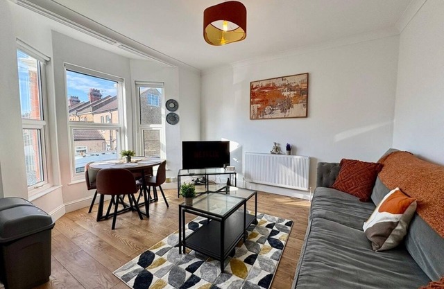 Southchurch Suites - The Walnut