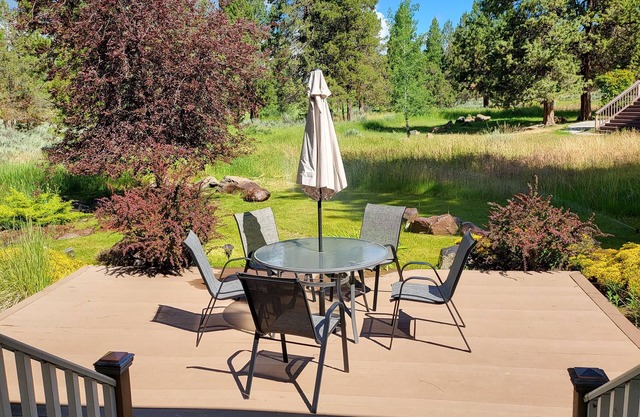 Southern Bell in the Pines!! Family friendly with beautiful scenery!!