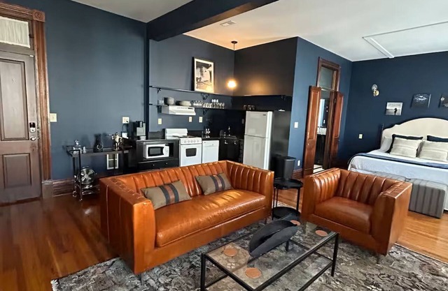Southern Charm at Trail Suites Inn, Suite B in Lawrenceburg, KY!