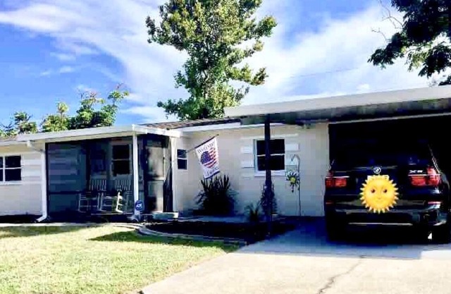 Southern Exposure Island Bungalow Pets Welcome!