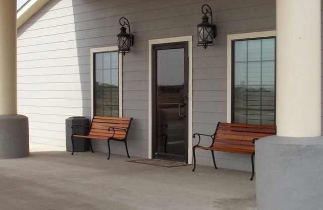 Southern Inn & Suites