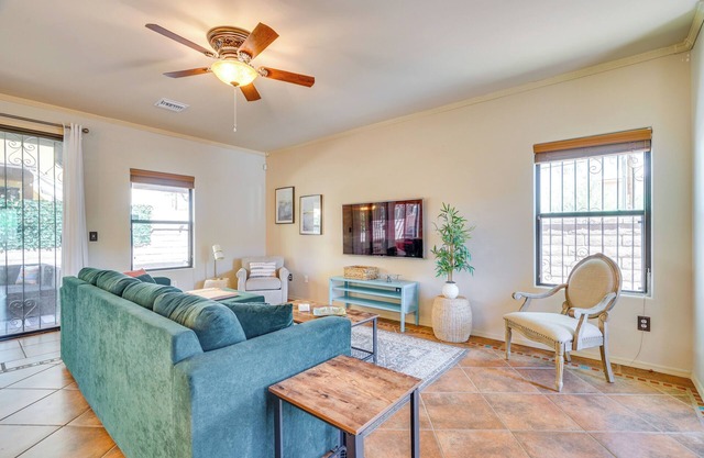 Southwestern Chic! Tucson Retreat w/Private Patio