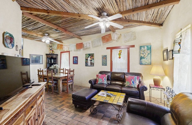 Tucson Haus in einer großartigen Innenstadtlage mit möblierter Terrasse, Garten und Gasgrill