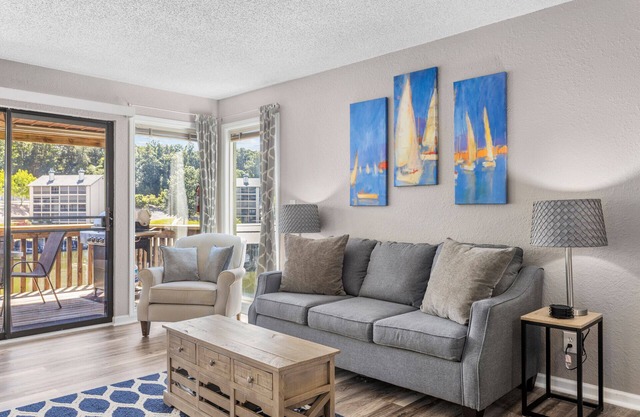 Southwood Shores 103-3D - Gorgeous Waterfront Condo!