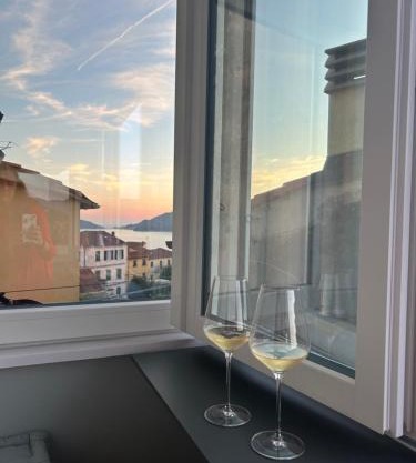 Souvenir Guest House Lerici