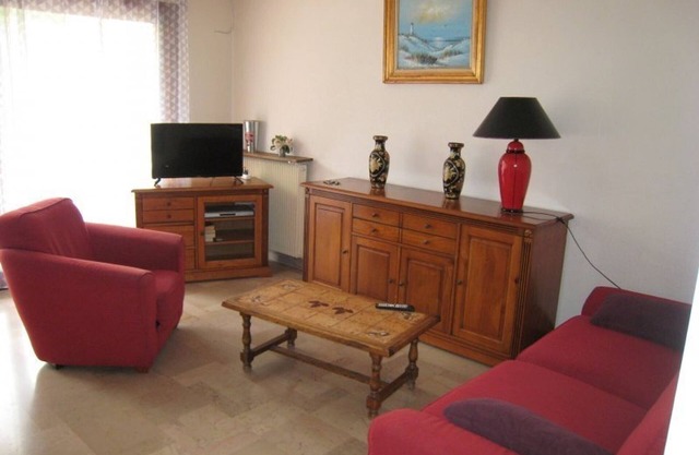 2-Zimmer-Wohnung mit Terrasse, WLAN und Parkplatz, 600 m zu den Thermen von Amélie-les-Bains