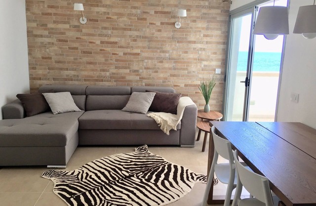 Geräumiges und neu renoviertes Apartment mit exklusivem Strand im Anaga Park.