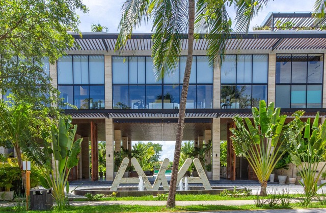 Spacious 2-bedroom condo at AWA Playacar Residencial