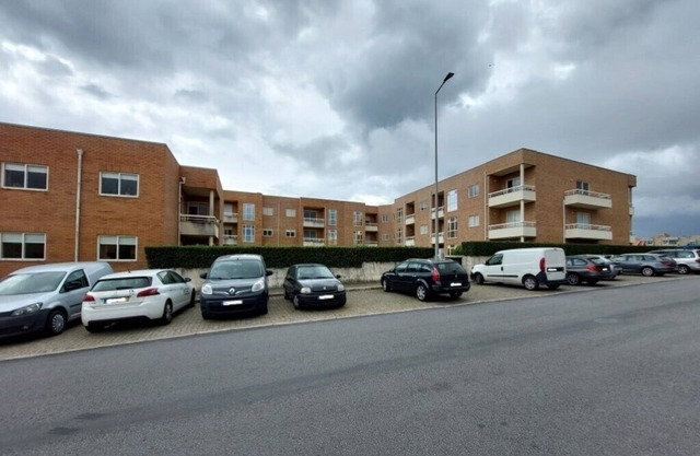 Spacious 2-bedroom apartment near the sea in enjoyable Vila Nova De Gaia