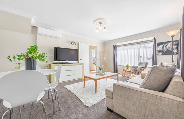 Spacious 2 Bedroom Townhouse