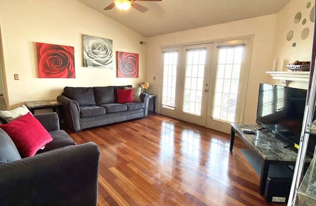 Spacious 2bd Condo in the center of Greensboro!