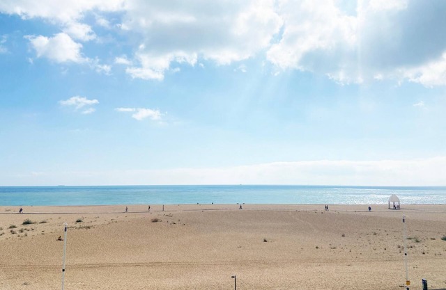 Spacious 2BD Flat With Stunning Views Folkestone