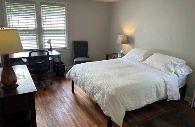 Spacious 2BR Apt in the Heart of Fargo