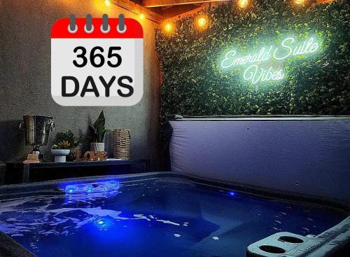 Spacious 2Br Hot Tub 2 Free P 8 min City Center