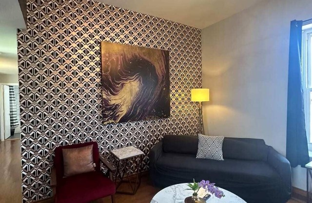 Spacious 2BR unit near BJ Hospital