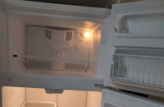 Spacious 3 BDR, apartment , FREE parkin 299017g CITQ