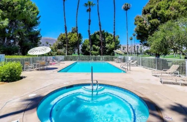 Spacious 3 bdrm Condo with the BEST VIEWS!!!