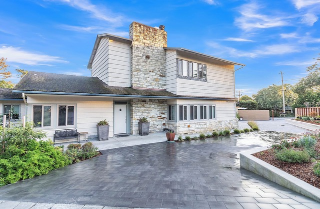 Spacious 3-Bedroom, Walk to Downtown Carmel-By-The-Sea!