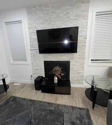Spacious 3 bed 2 bath with attached garage