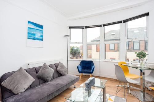 Spacious 3 Bedroom Home with Parking in Southend