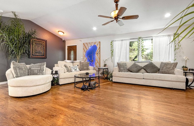 Spacious 3-bedroom house w/AC, WiFi, Sauna, Fenced Yard, Billiards, & Theater