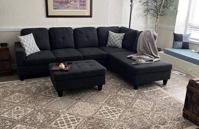 Spacious 3-bedroom vintage apartment in charming Saint Anthony