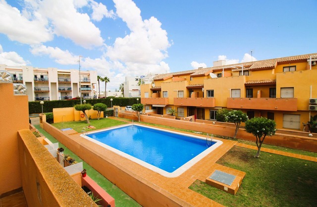 Spacious 3 bedroom apartment with pool, ideal for families. Cape Roig