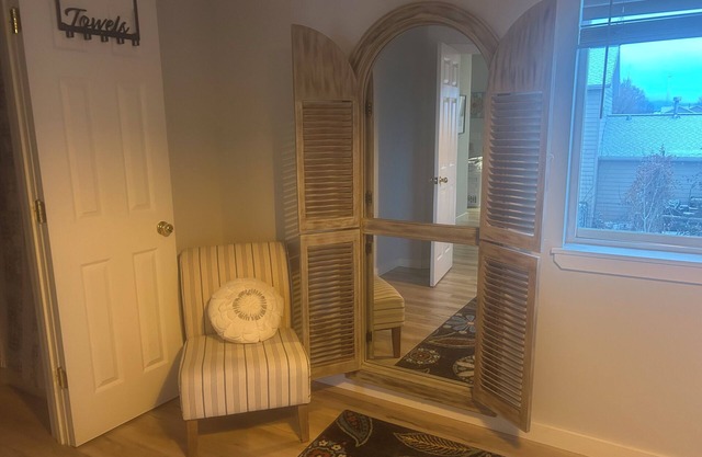 Spacious 3-bedroom apartment with WiFi, AC in superb Belgrade