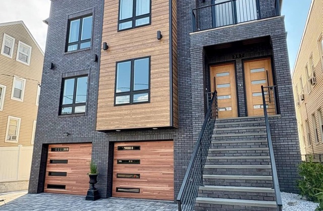 Spacious 3-bedroom apartment New Construction with a unique New York View