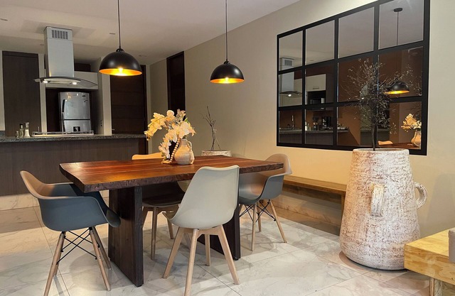 Spacious 3 BedRoom / Daily cleaning