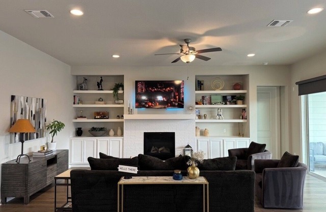 Spacious 3-Bedroom Retreat in SE Austin