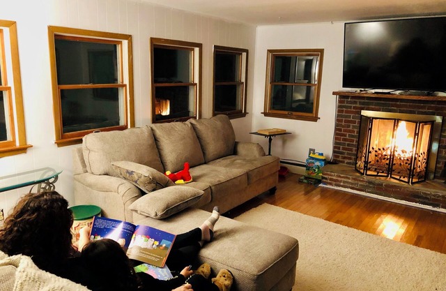 Spacious 3-bedroom tranquil Country House on a Hill in Wurtsboro