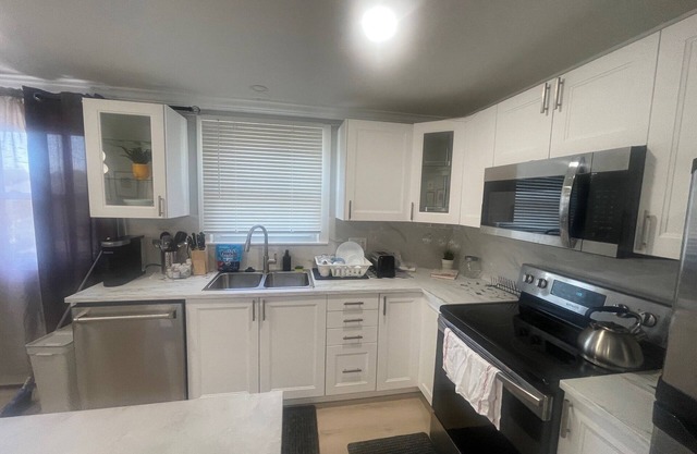 Spacious 3-Bedroom Home Awaits - Designed for Comfort & Relaxation!!!
